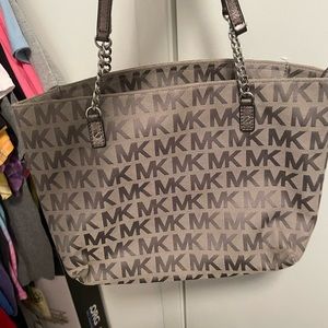 BEAUTIFUL Micheal kors bag!